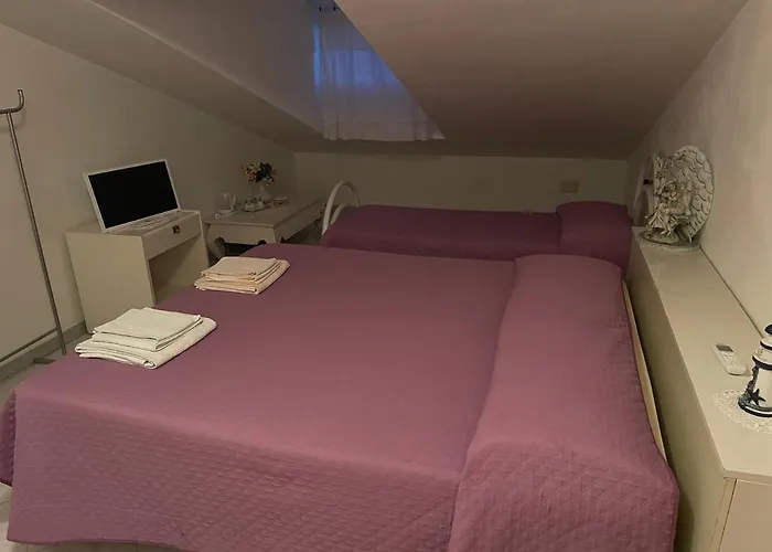 La Mansarda فندق مبيت وإفطار 3*